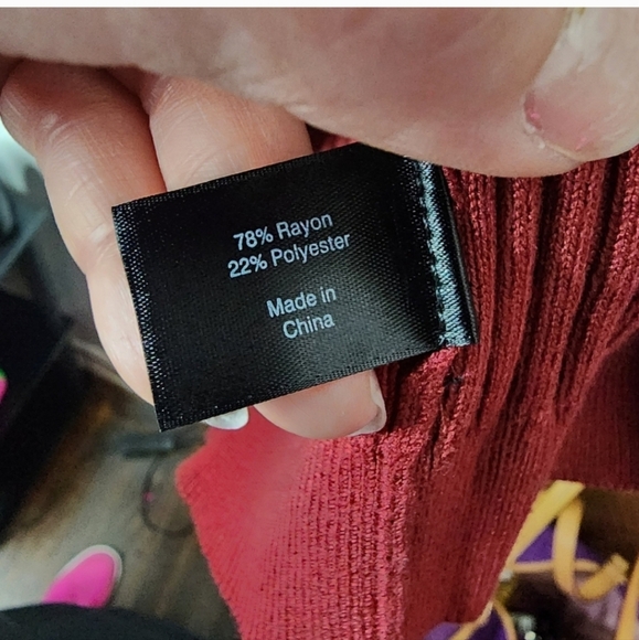 🍁🍂NWT LANE BRYANT OFF SHOULDER SWEATER 18/20 - Picture 3 of 5